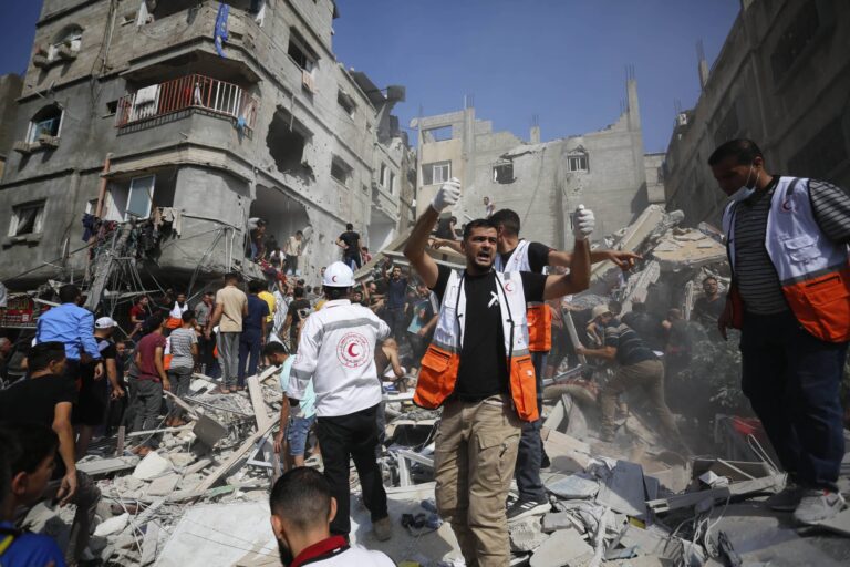 Israeli airstrikes continue on the 18th day in Gaza