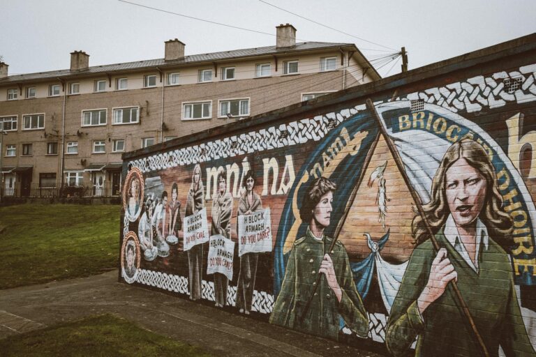(London)Derry calling