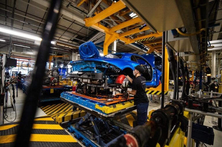 FRANCE-ECONOMY-TRANSPORT-ENERGY-MANUFACTURING