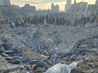 Dozens Killed in Israeli Air Attack on Jabalia Refugee Camp in Gaza - 31 Oct 2023